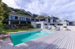 Luxury 6 Bed Camps Bay Villa - Pool - Ocean Views